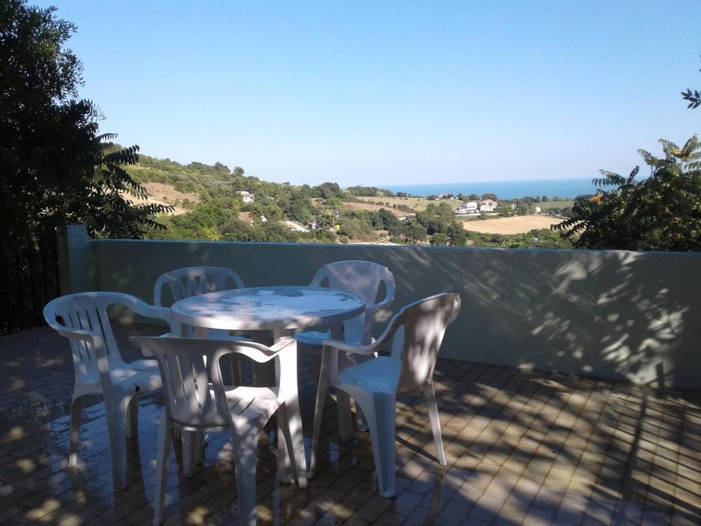 A44 - Ancona, Trilocale Con Terrazzo Immerso Nella Natura Apartment *